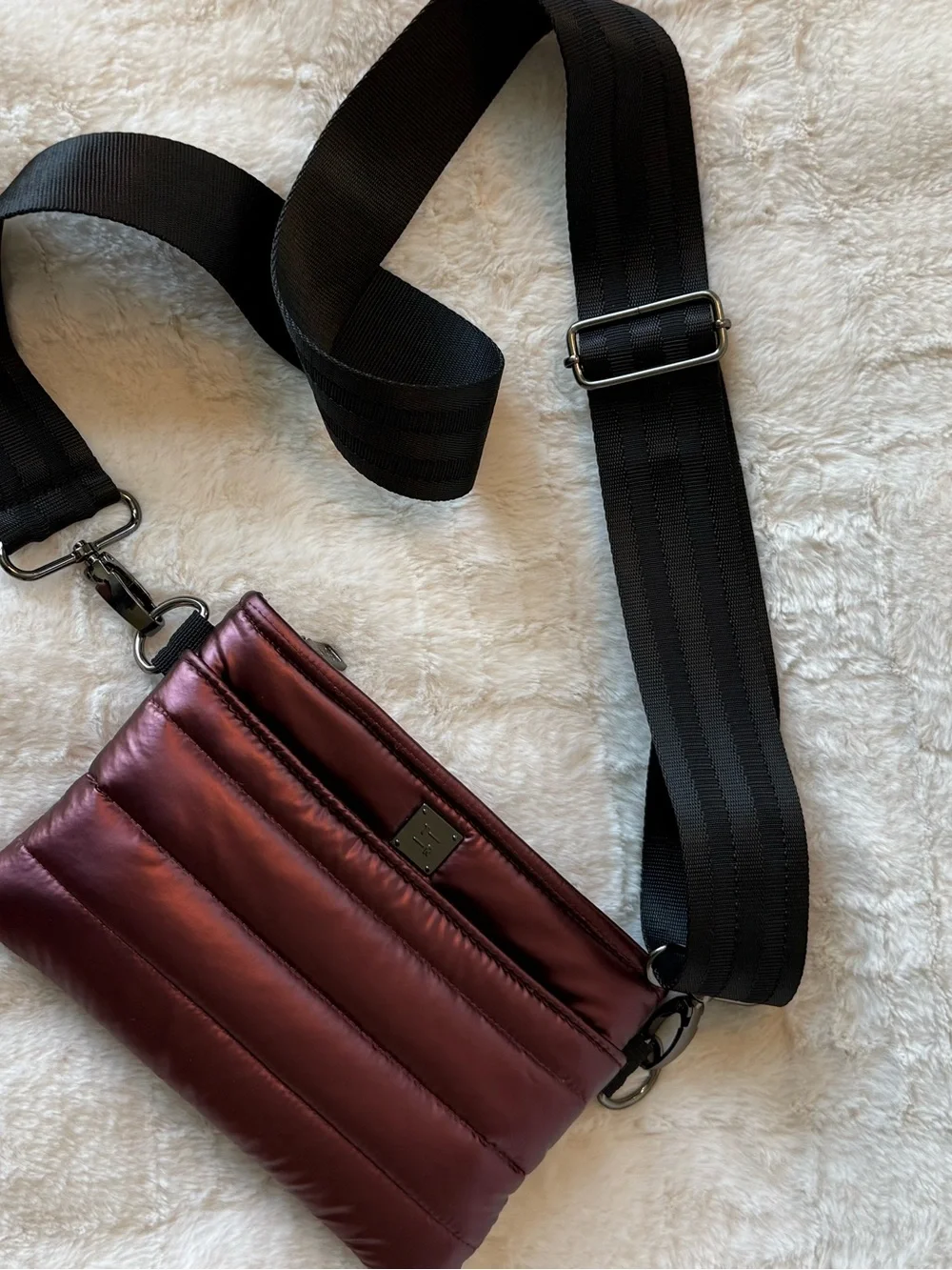 THINK ROYLYN Bum Bag Mirror Metallic Deep Burgundy metallic